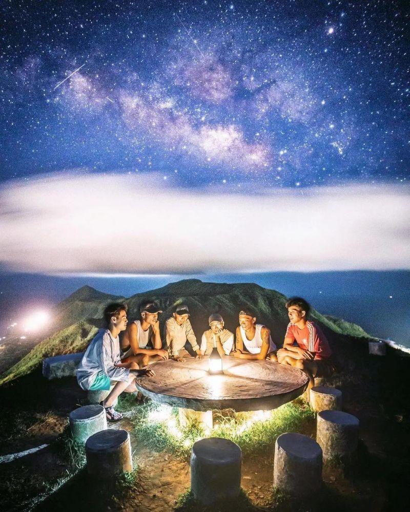 逃出林中村