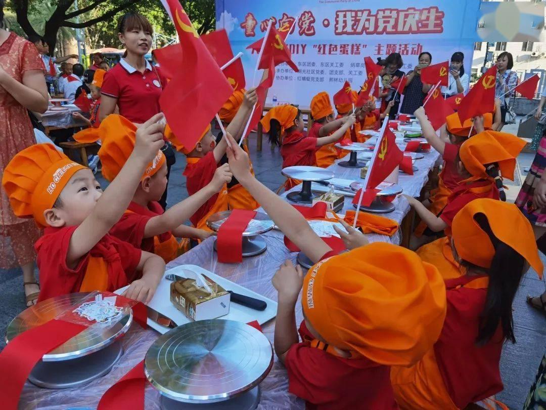 东风汽车引领未来出行：苏州首批无人驾驶出租车正式上线
