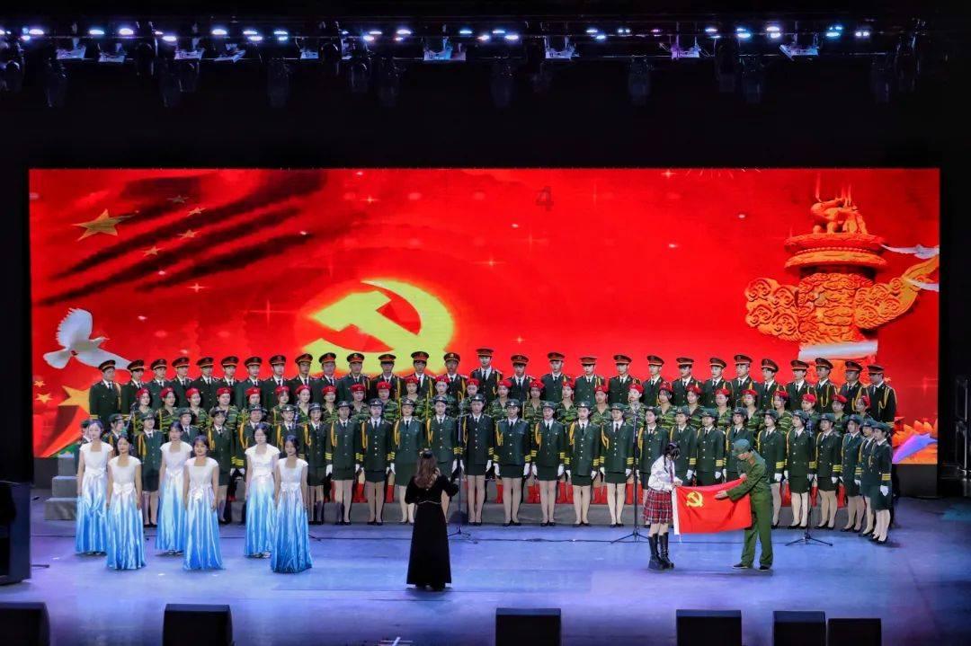 cf手游用模拟器玩会封号吗？游戏画面