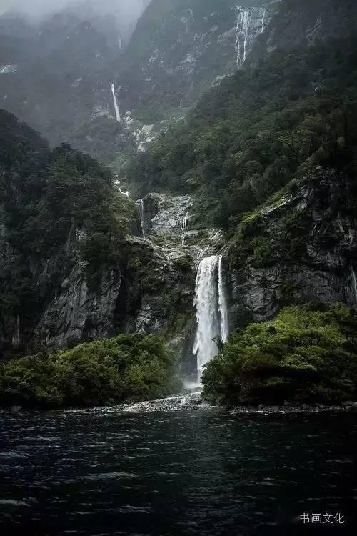 羊和龙是合还是冲 羊和龙合不合财