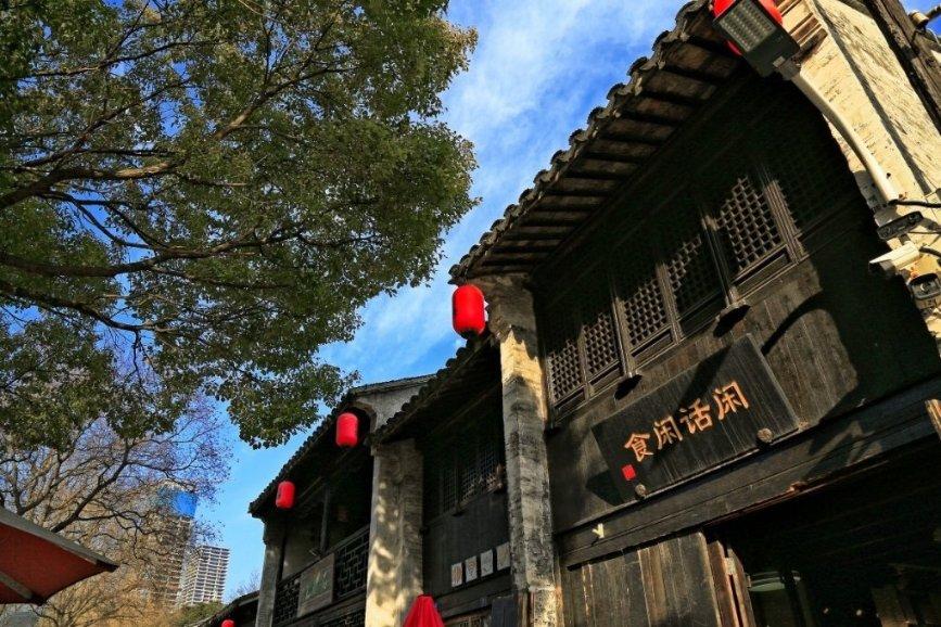 点星沉月